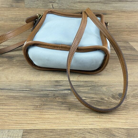 Honors Women Brown leather crossbody purse "To Honor - Picture 3 of 6